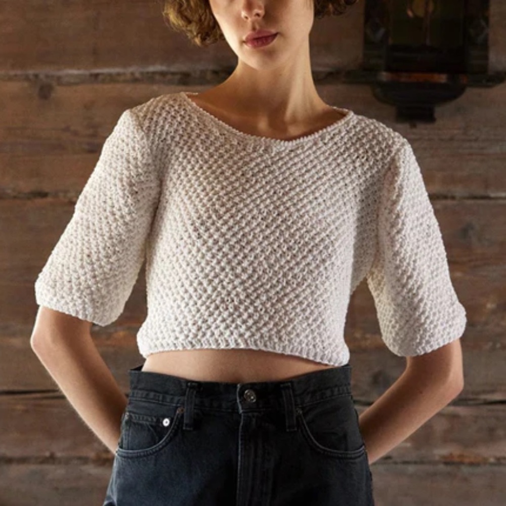 The Knotty Ones Lake Galve Top